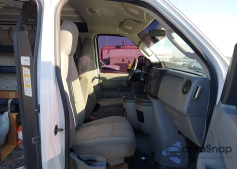 2010 Ford E-250 Commercial/Recreational из США, поврежденный, VIN 1FTNE2EW5ADA73455